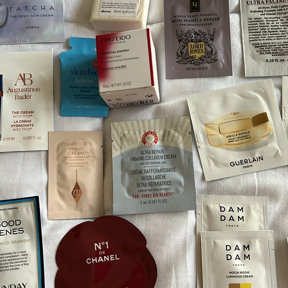 Deluxe Skincare Bundle 31-pc - Picture 5 of 10